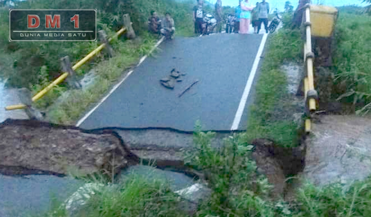 Akibat Curah Hujan, Jembatan Wonosari Ambrol