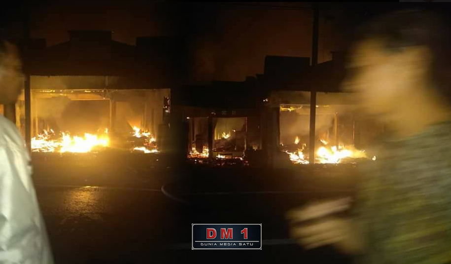 Kebakaran di Desa Bube Lahap Toko Bangunan dan Salon