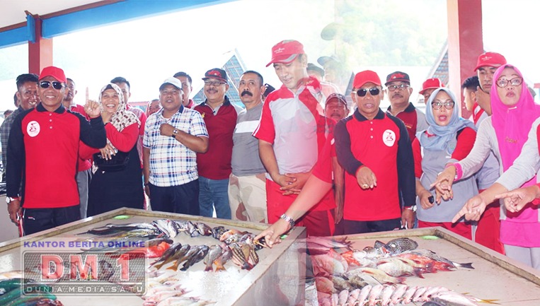 Setelah Peringati Hari Nusantara, Bupati Darwis Boyong ASN ke TPI